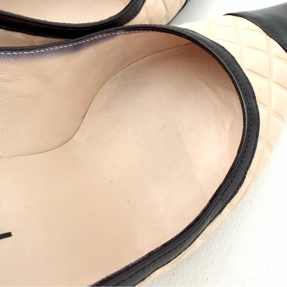 CHANEL || Beige Quilted Leather Black Cap Toe Pointed Pumps Heels EU 37